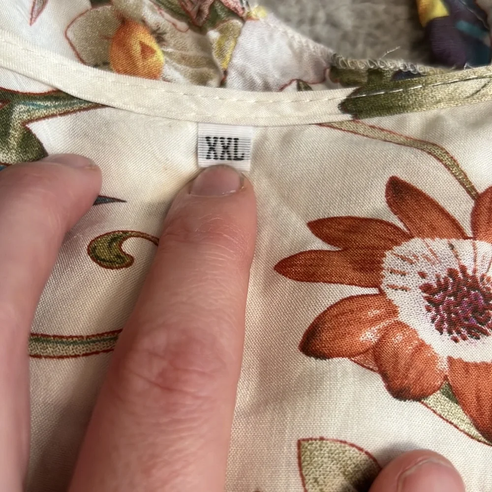 Floral Maxi Dress - White - Picture 10 of 11